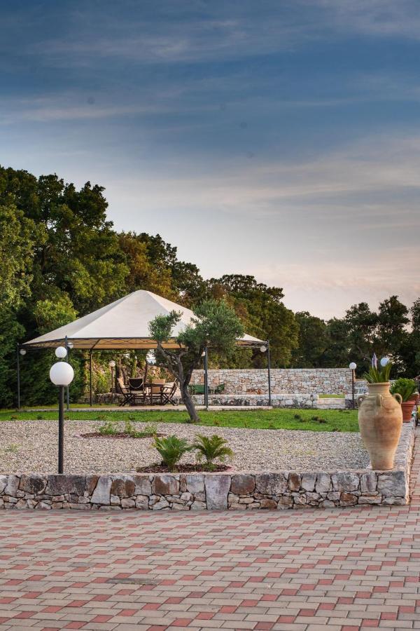Villa Patrizia-Luxury Villa Mottola Luaran gambar